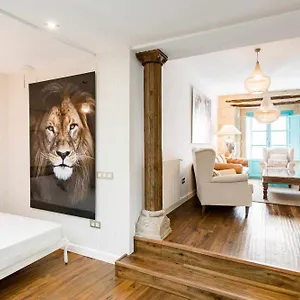 Revitalized In Historical Building Apartamento Gerona